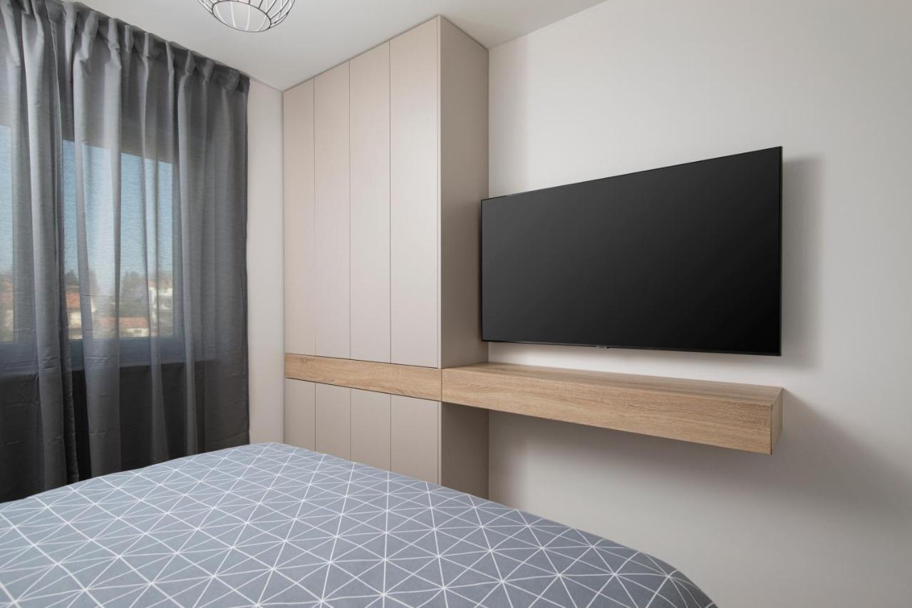 Meraviglia Residence พูลา ภายนอก รูปภาพ