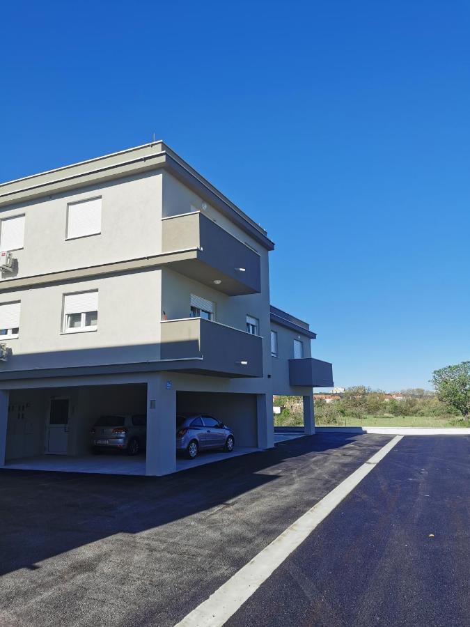 Meraviglia Residence พูลา ภายนอก รูปภาพ